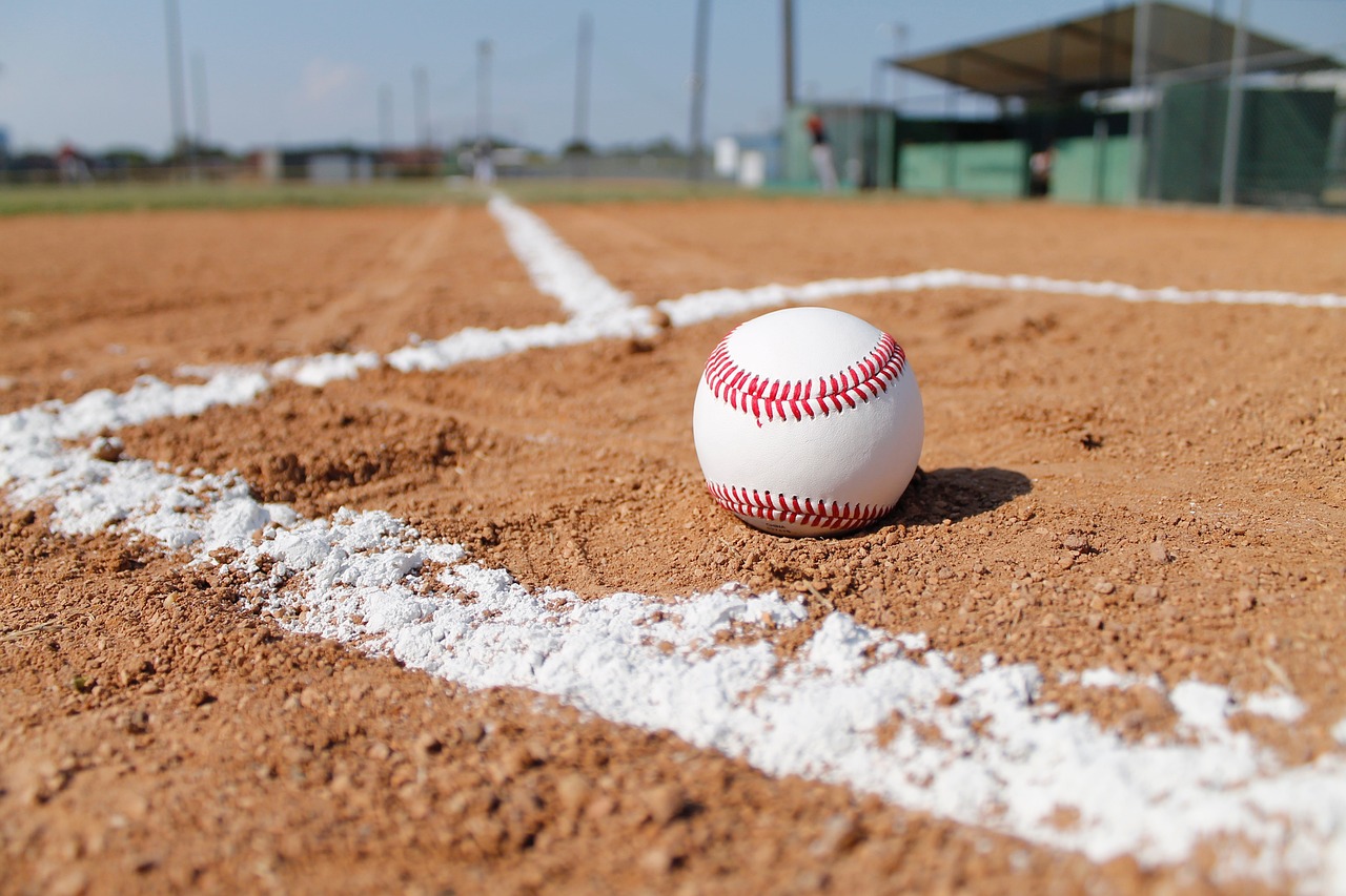 記事:公取委が日本プロ野球組織に警告、独禁法の事業者団体規制についてのイメージ画像